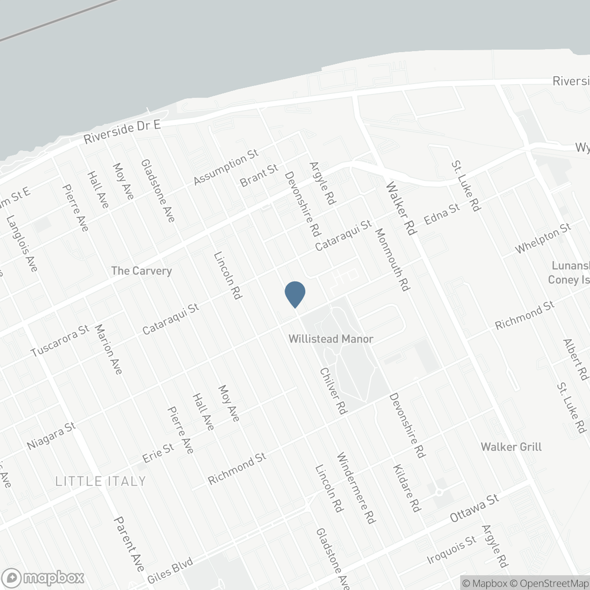 858 CHILVER, Windsor, Ontario N8Y 2K4